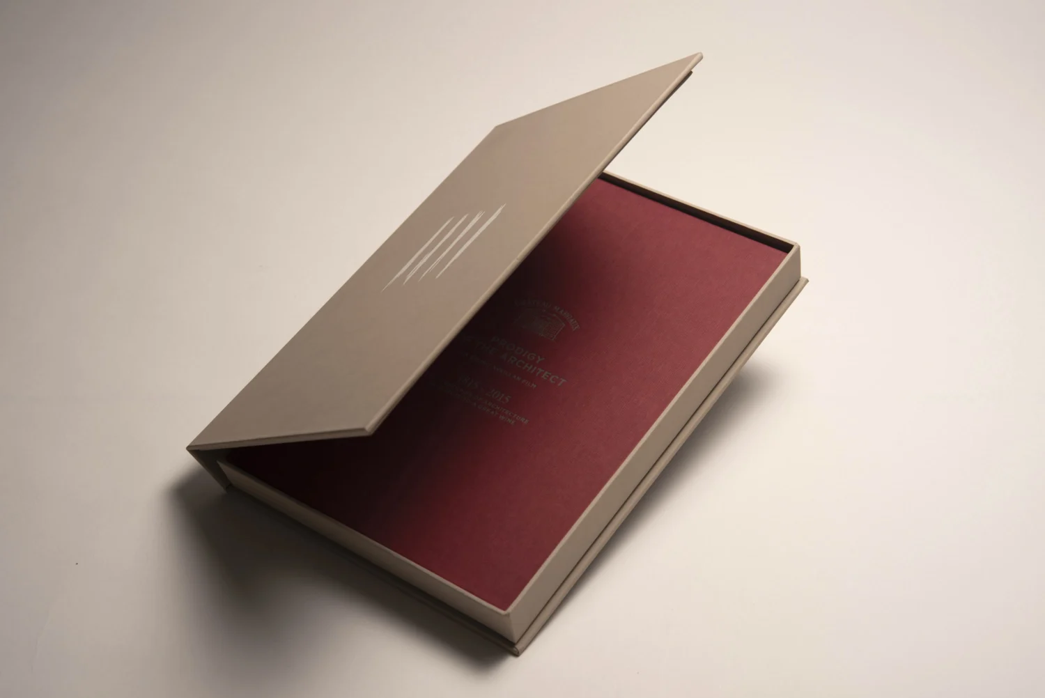 chateau_margaux_03-Noir-Editions chateau margaux Noir Editions